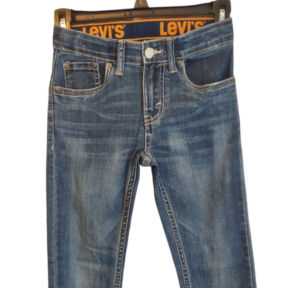 navy bue Levis